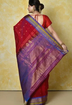 Gadwal Handloom Saree in Red