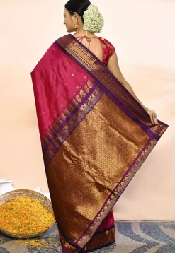 Gadwal Pure Silk Handloom Saree in Magenta