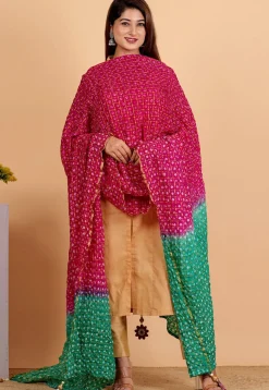 Ghatchola Dupatta in Fuchsia and Green