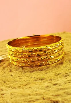 Golden Polished Bangle Set