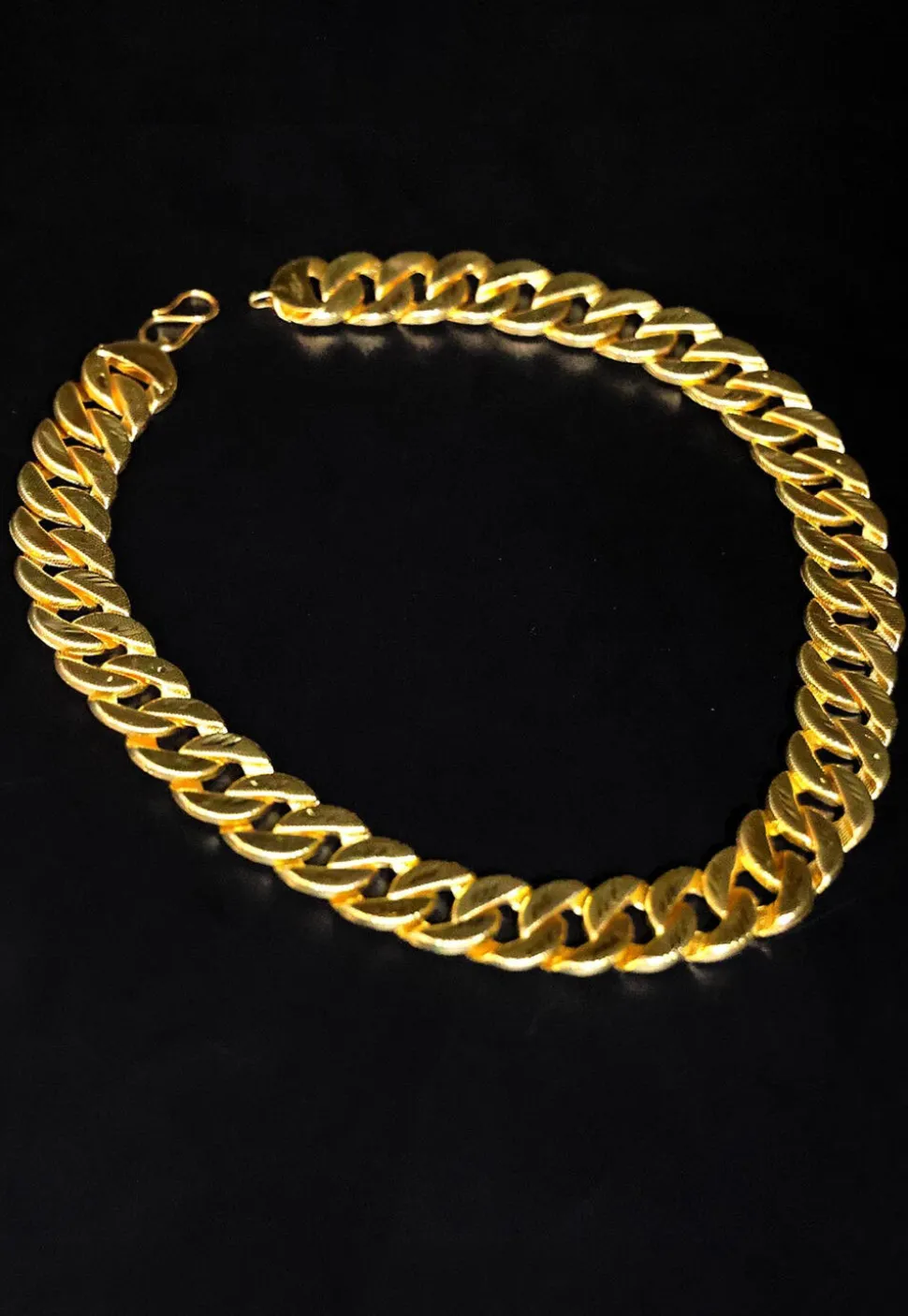 Golden Polished Men Neck Chain