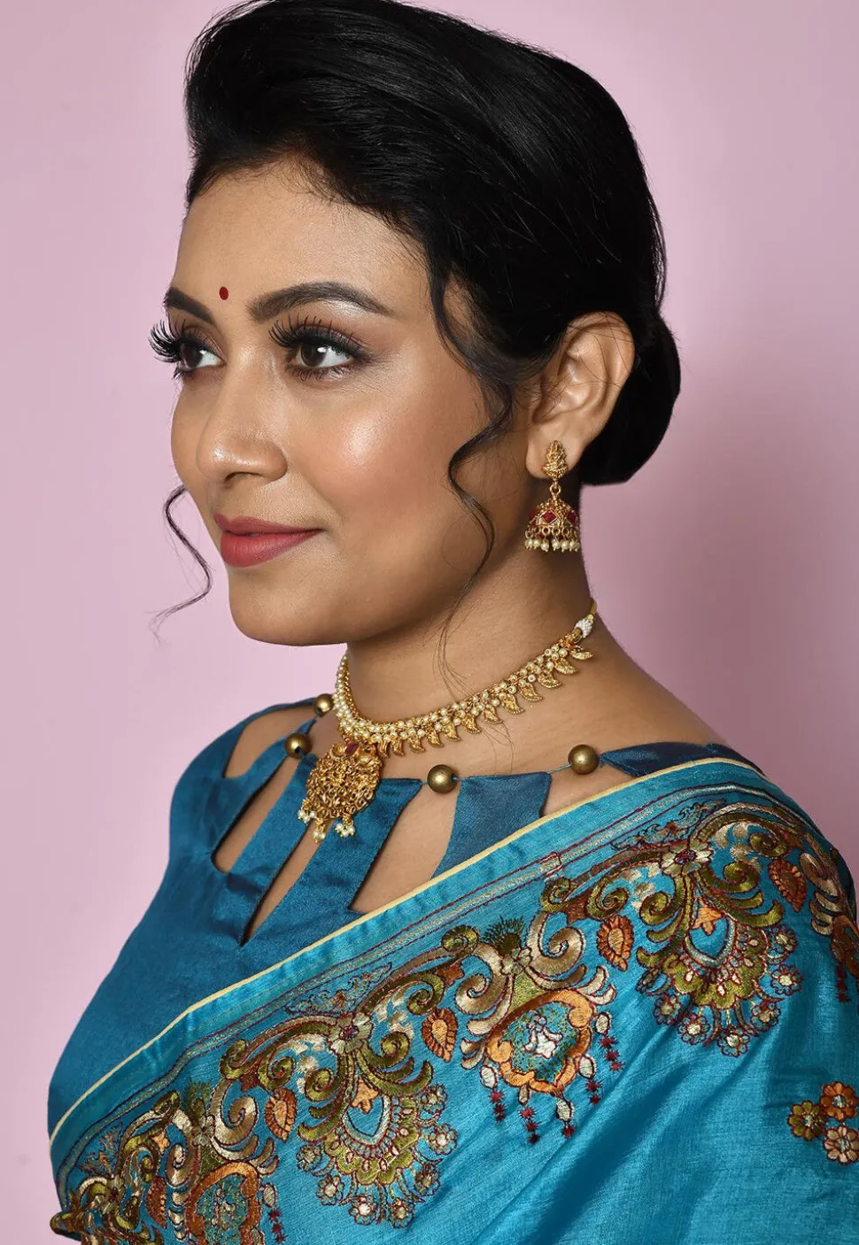 Golden Polished Pearl Temple Choker Necklace Set