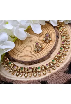 Golden Polished Stone Studded Necklace Set