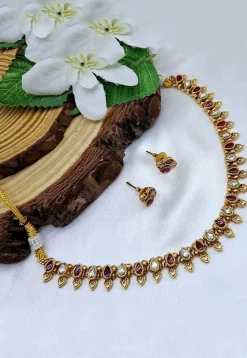 Golden Polished Stone Studded Necklace Set