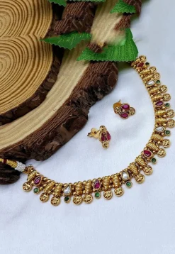 Golden Polished Stone Studded Necklace Set