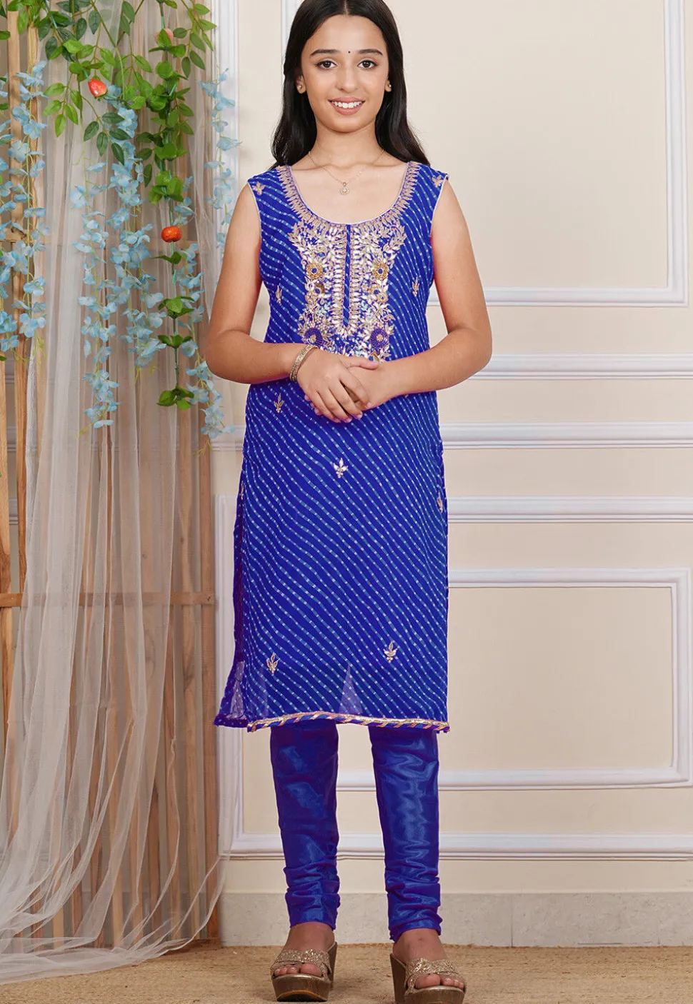 Gota Patti Georgette Straight Kurta Set in Royal Blue