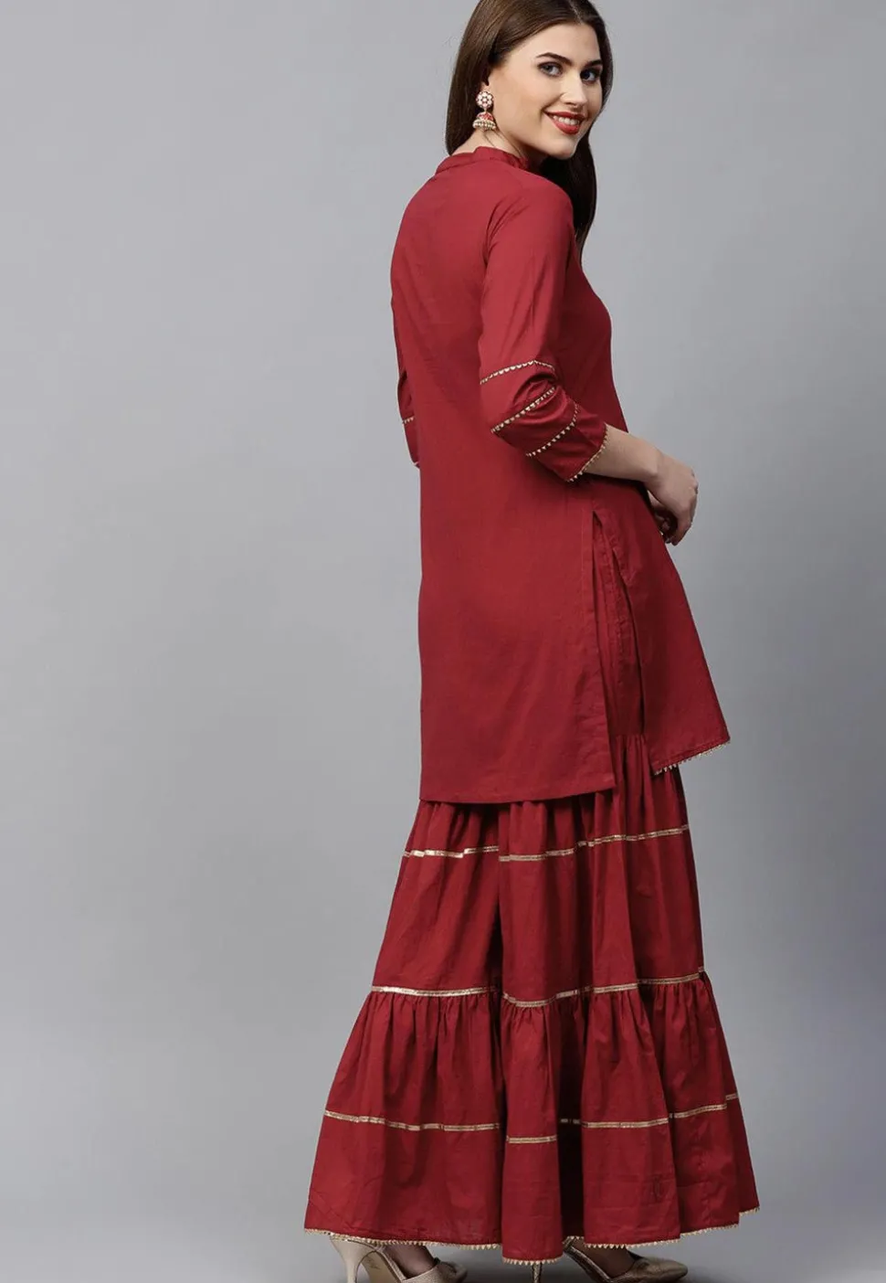 Gota Work Rayon Straight Kurta in Maroon