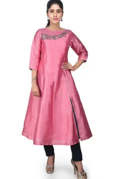 Hand Embroidered Dupion Silk Side Slit Kurta in Pink