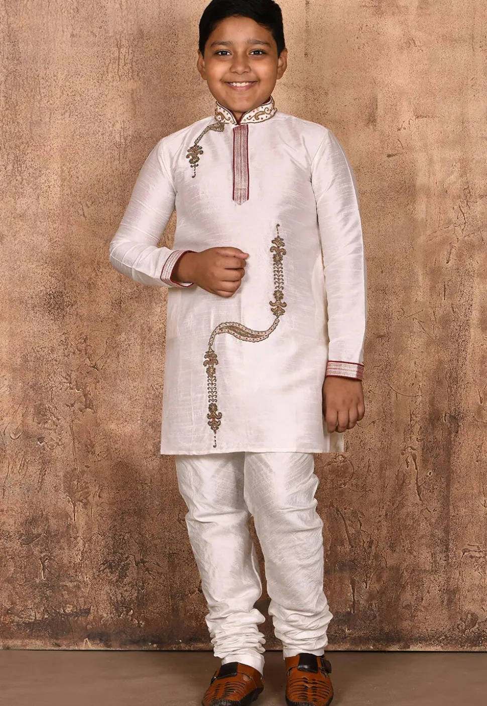 Hand Embroidered Dupion Silk Kurta Set in Off White
