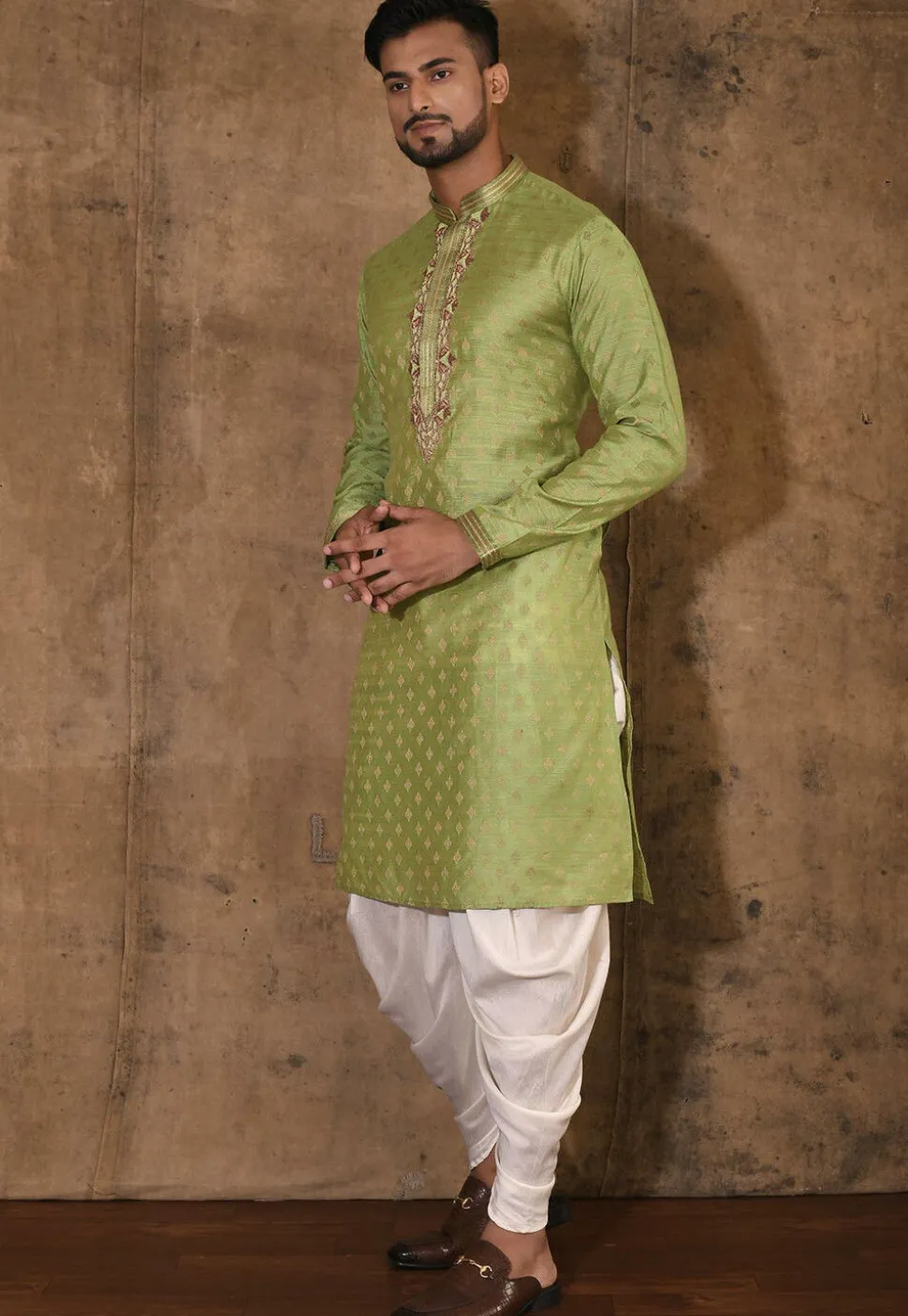 Hand Embroidered Neckline Cotton Silk Kurta Set in Green