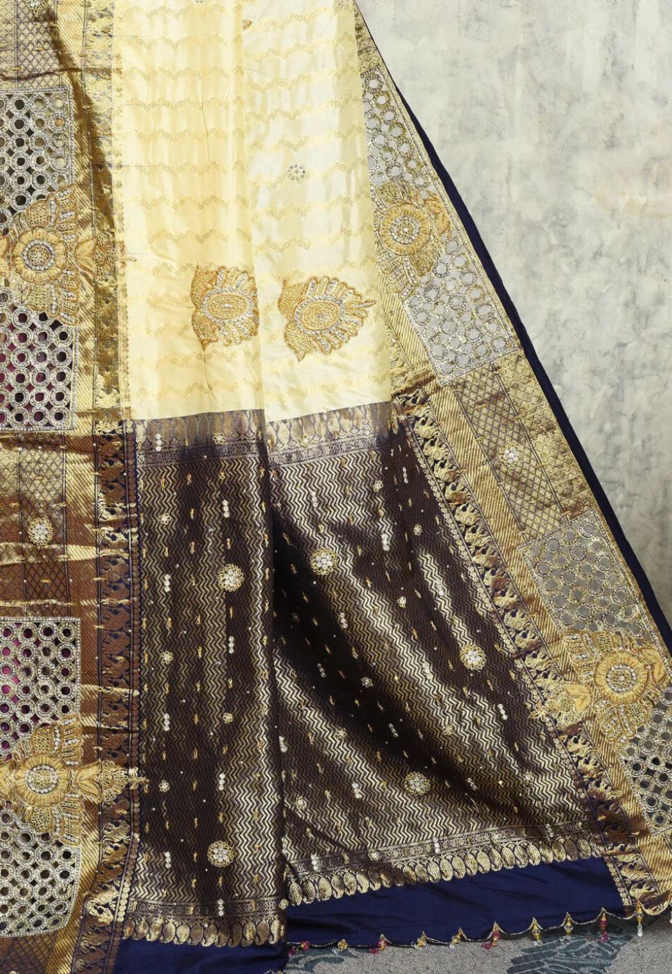 Hand Embroidered Pure Kanchipuram Silk Saree in Cream and Pink