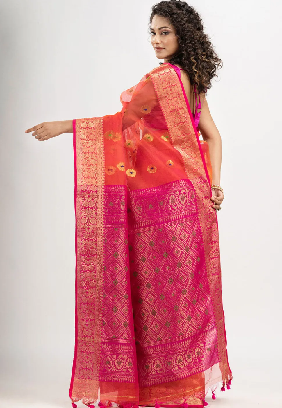 Handloom Art Silk Saree in Coral Red