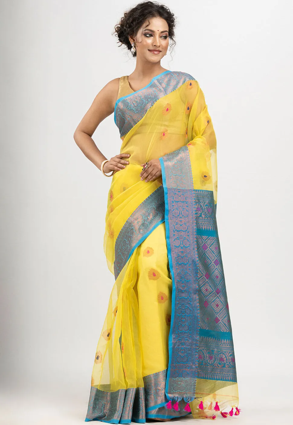 Handloom Art Silk Saree in Yellow