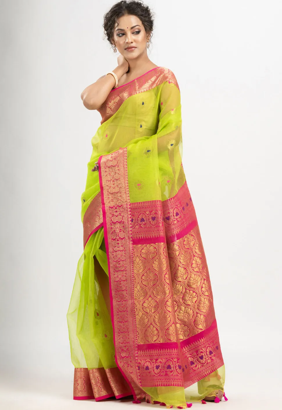 Handloom Art Silk Saree in Green