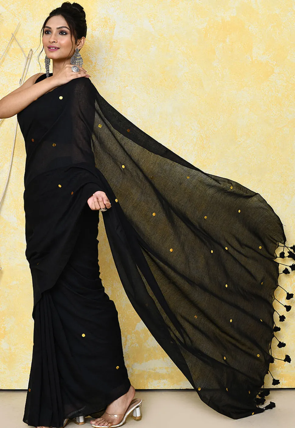 Handloom Cotton Saree in Black