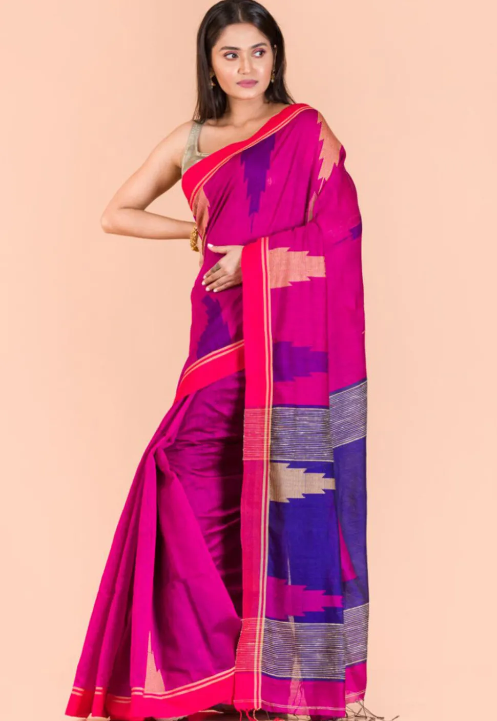 Handloom Cotton Saree in Magenta