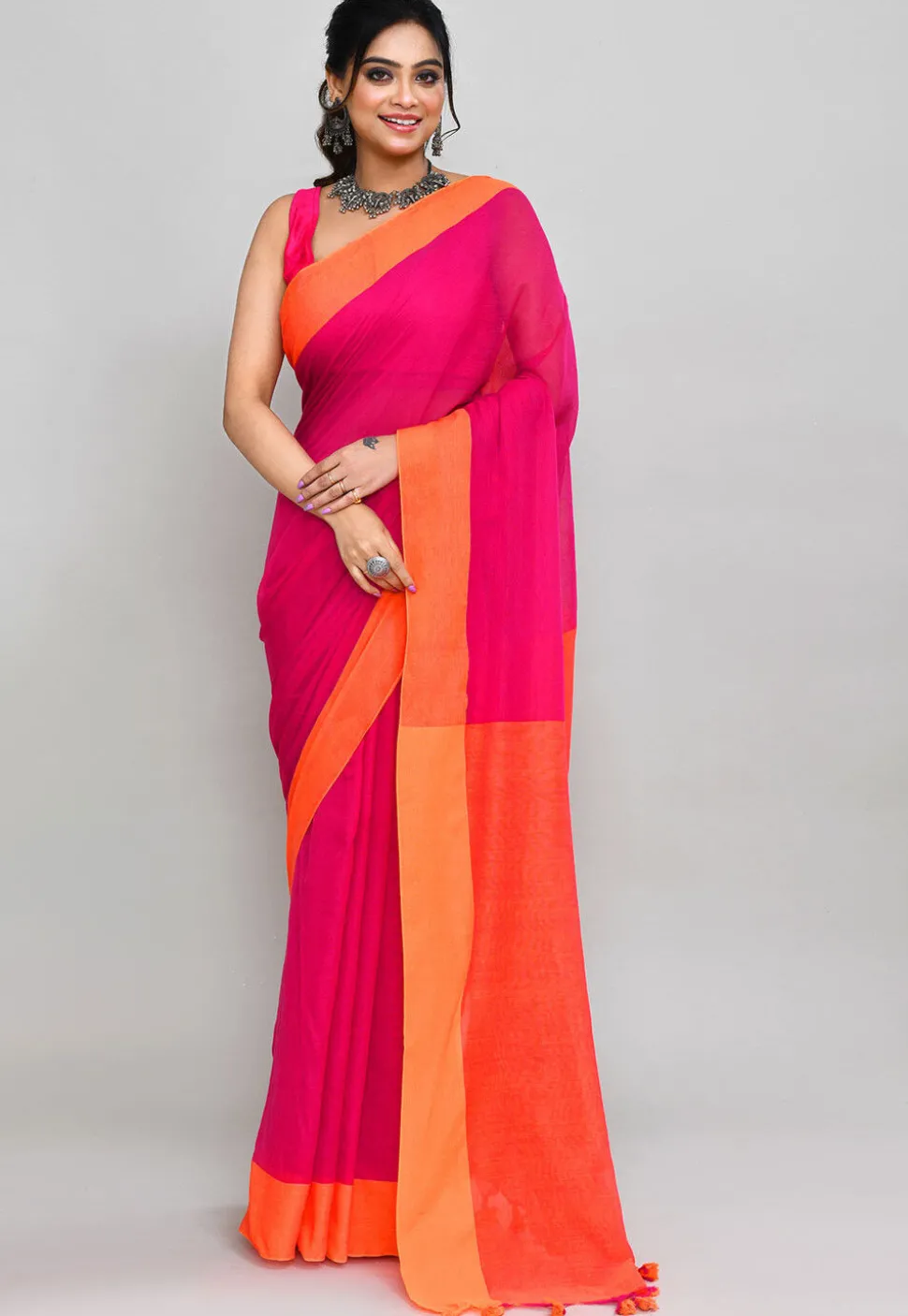 Handloom Cotton Saree in Fuchsia
