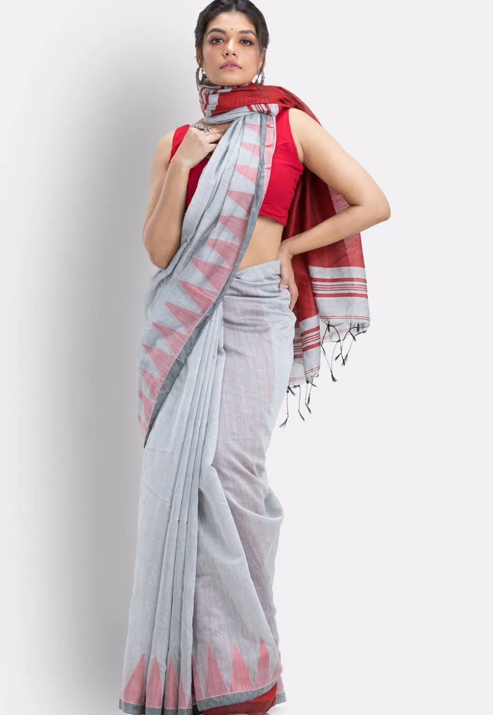 Handloom Cotton Saree in Light Grey