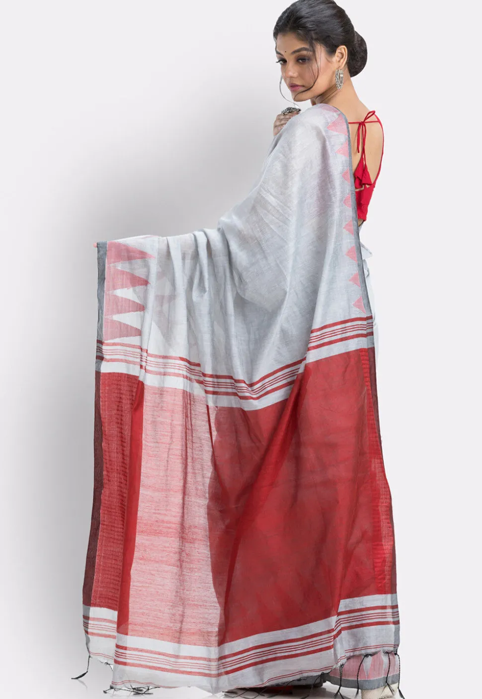 Handloom Cotton Saree in Light Grey