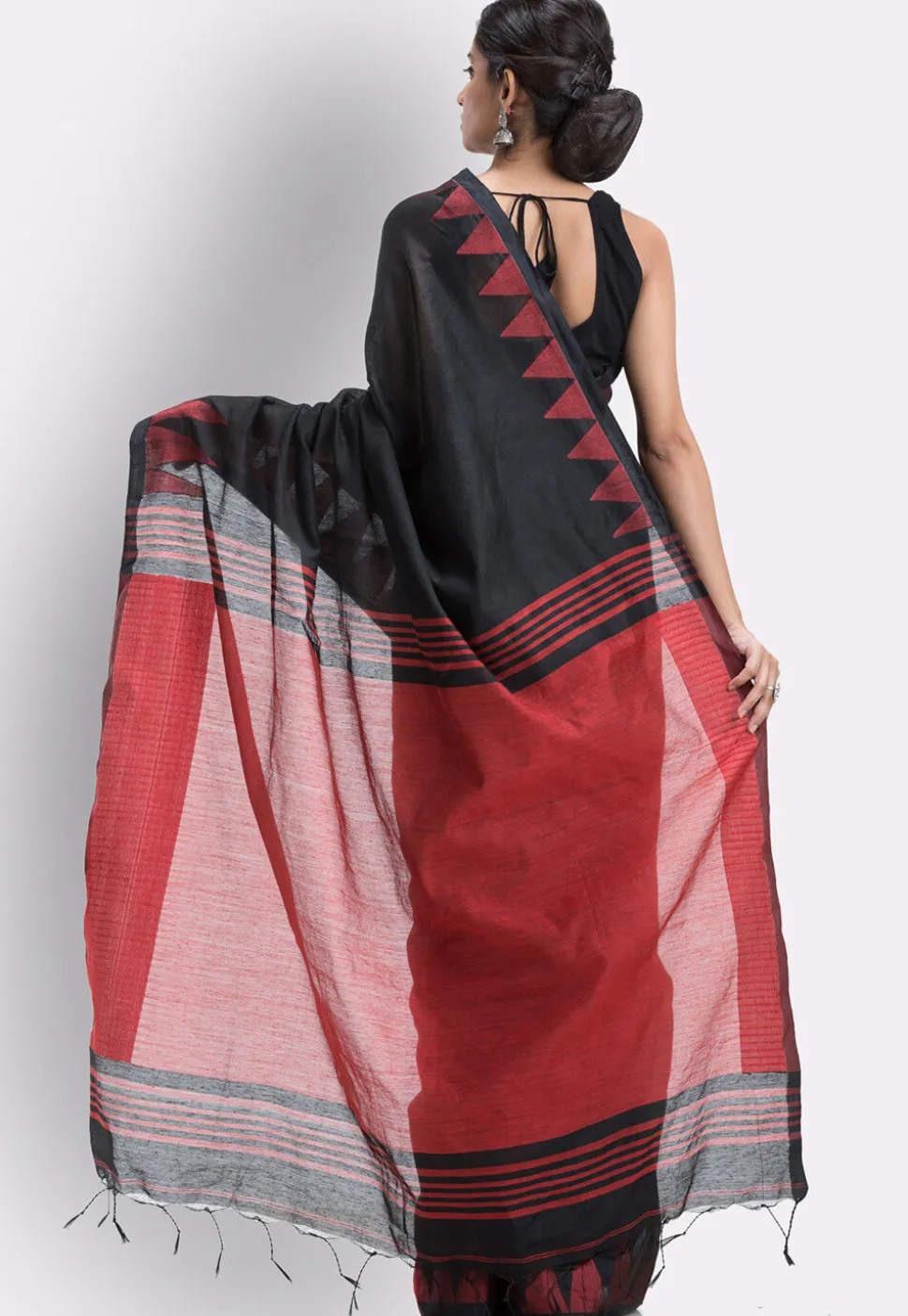 Handloom Cotton Saree in Black