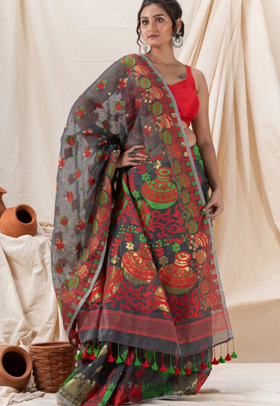 Handloom Cotton Saree in Dark Grey