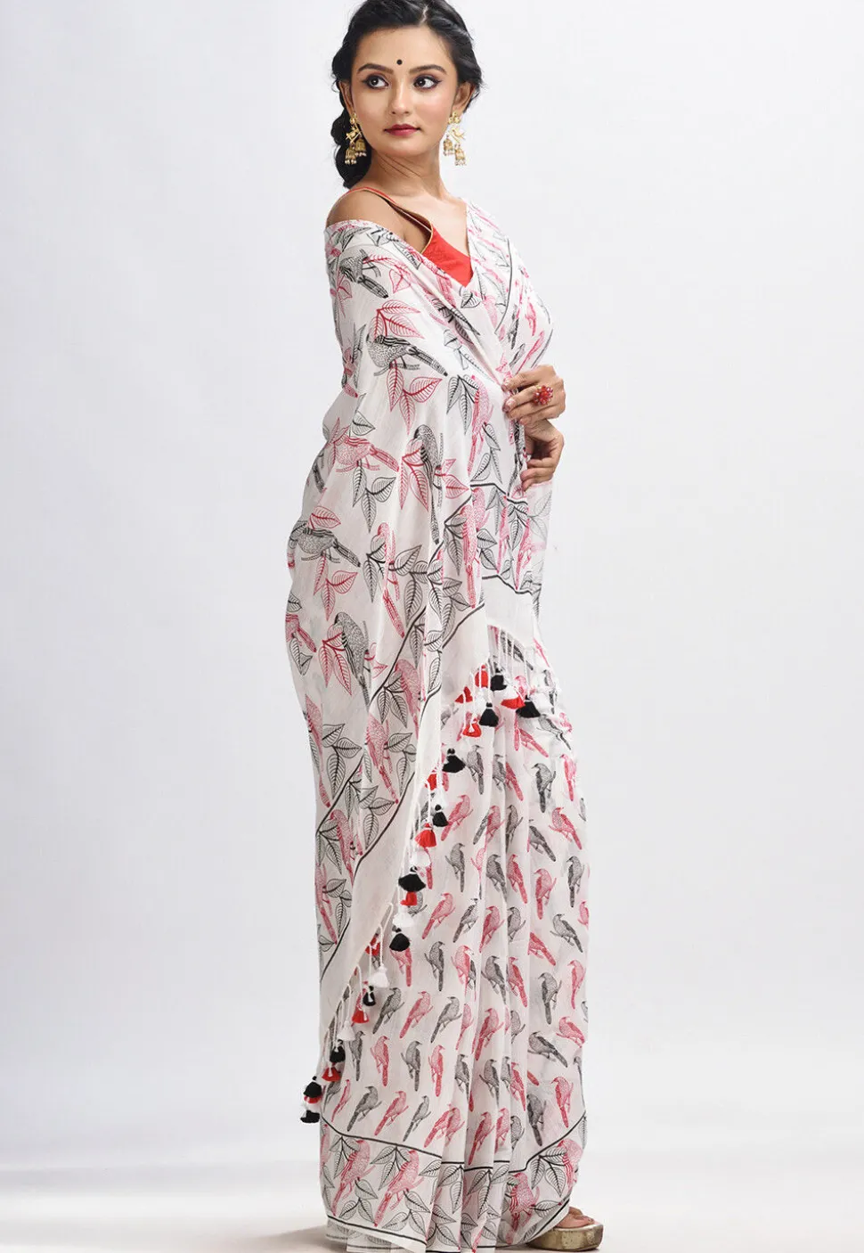 Handloom Cotton Saree in White