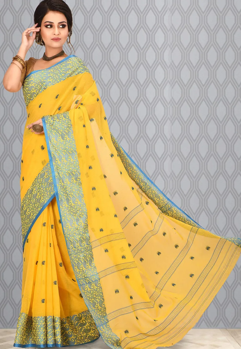 Handloom Cotton Tant Saree in Yellow