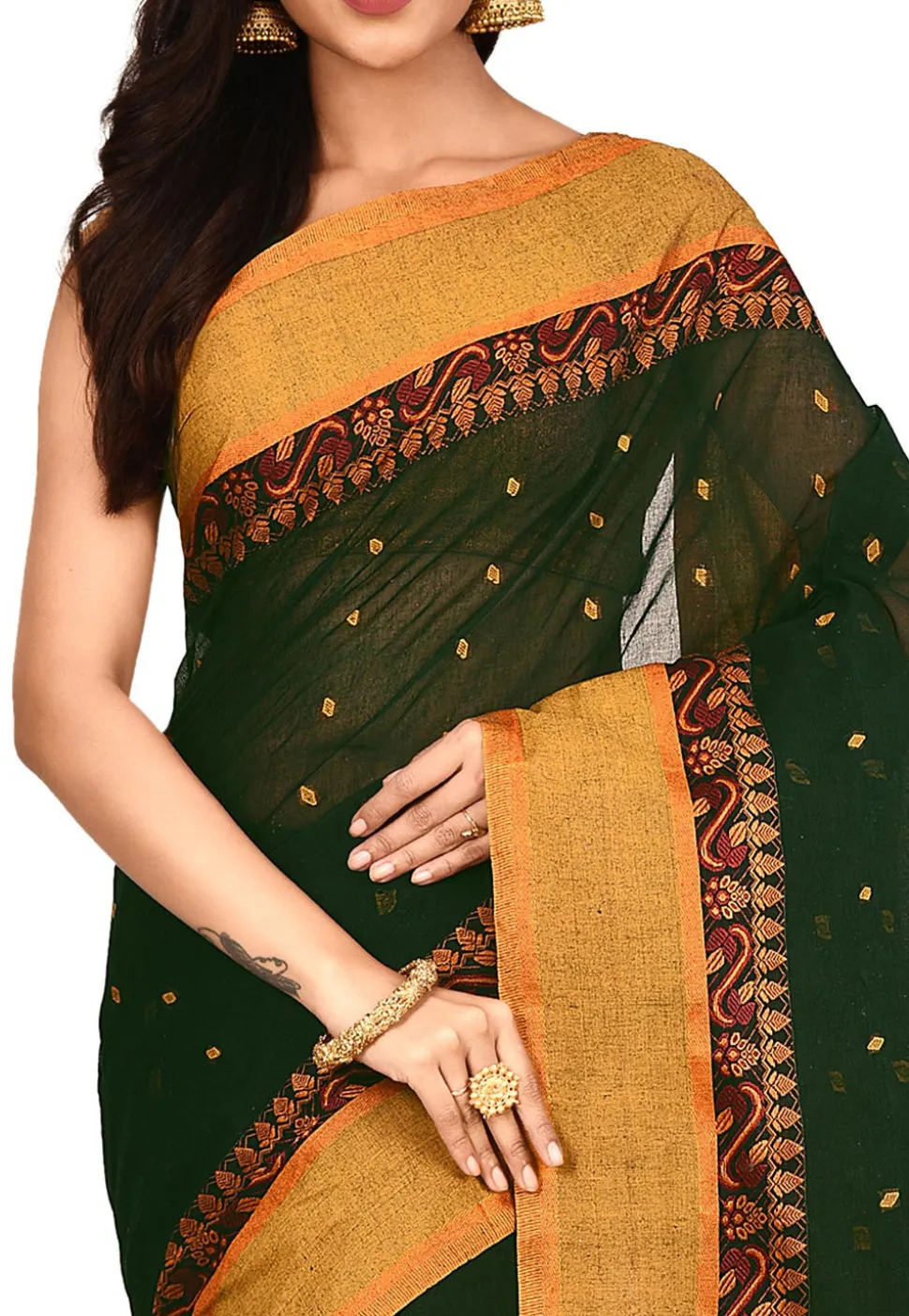 Handloom Cotton Tant Saree in Dark Green