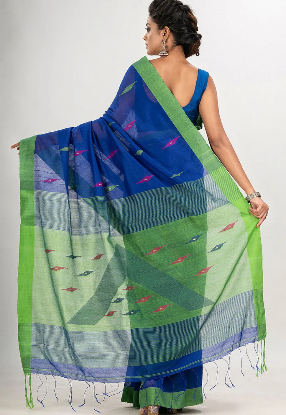 Handloom Jamdani Cotton Saree in Royal Blue