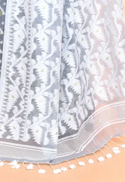 Handloom Jamdani Cotton Silk Saree in Light Grey