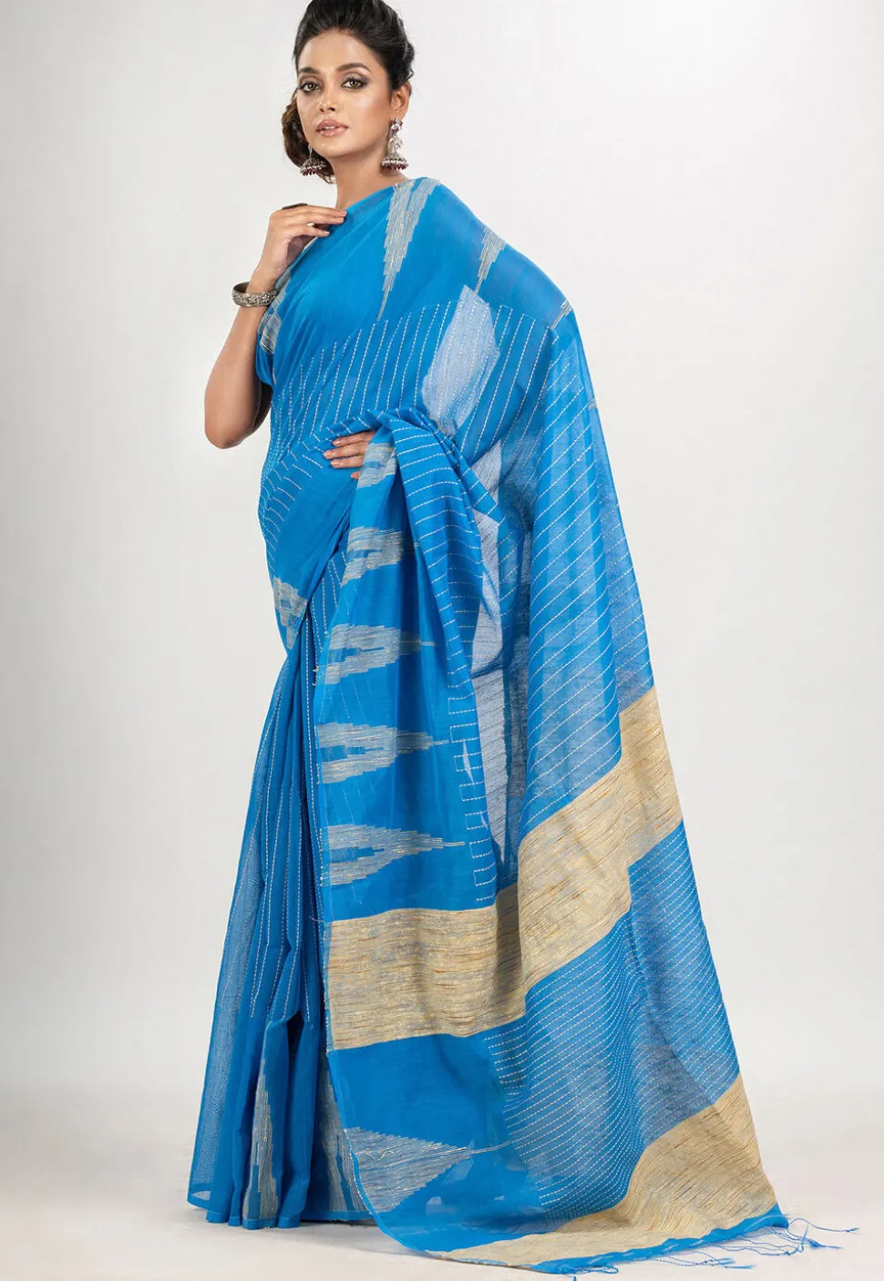 Handloom Jamdani Cotton Saree in Blue