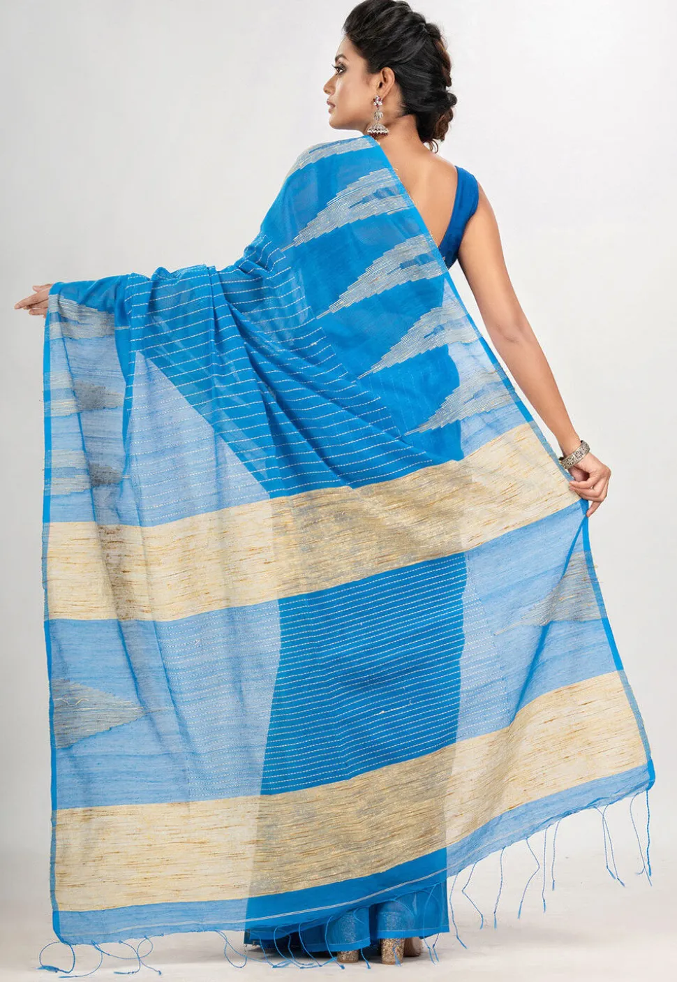 Handloom Jamdani Cotton Saree in Blue