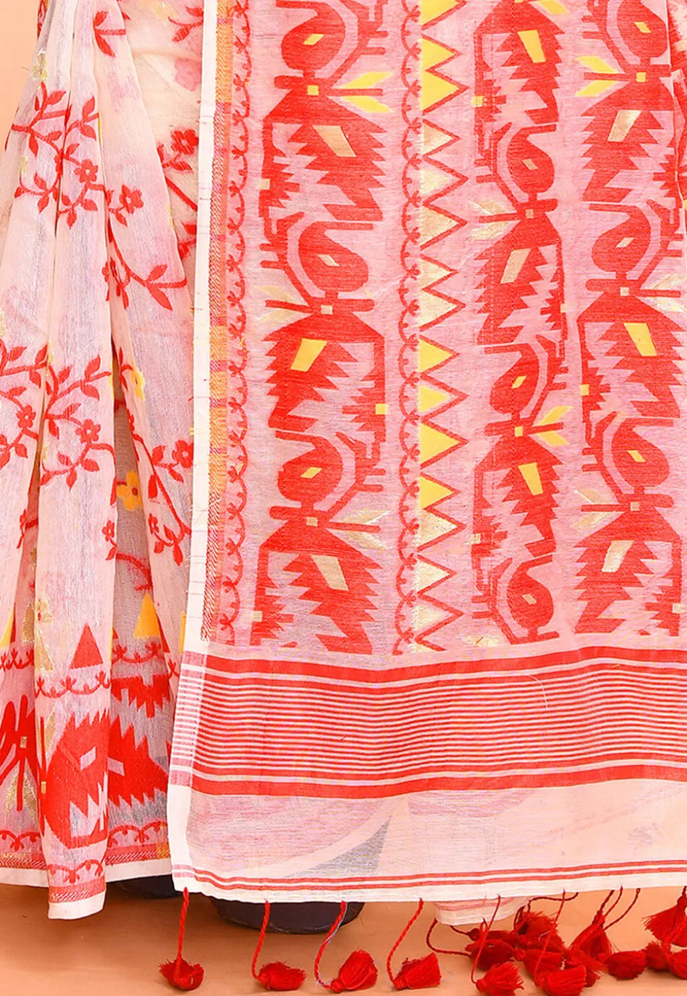 Handloom Jamdani Cotton Silk Saree in Off White