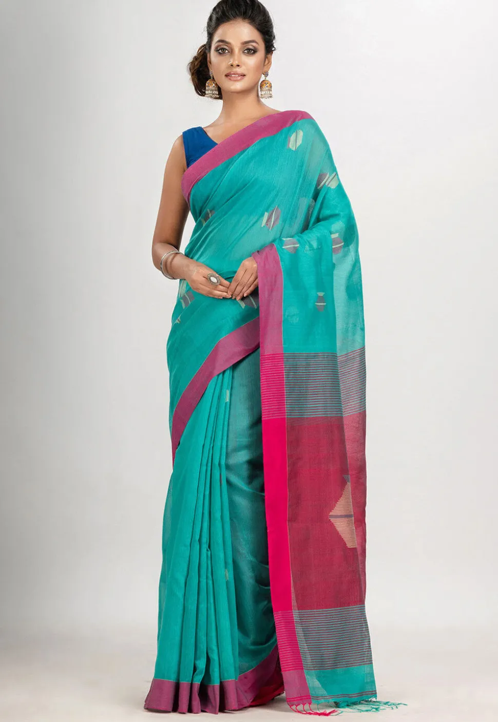 Handloom Jamdani Cotton Saree in Turquoise
