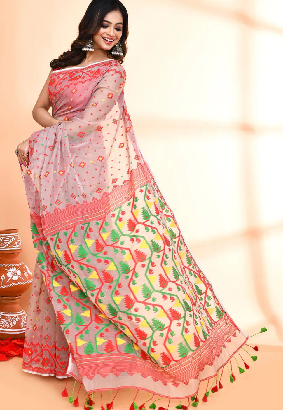 Handloom Jamdani Cotton Silk Saree in Light Grey