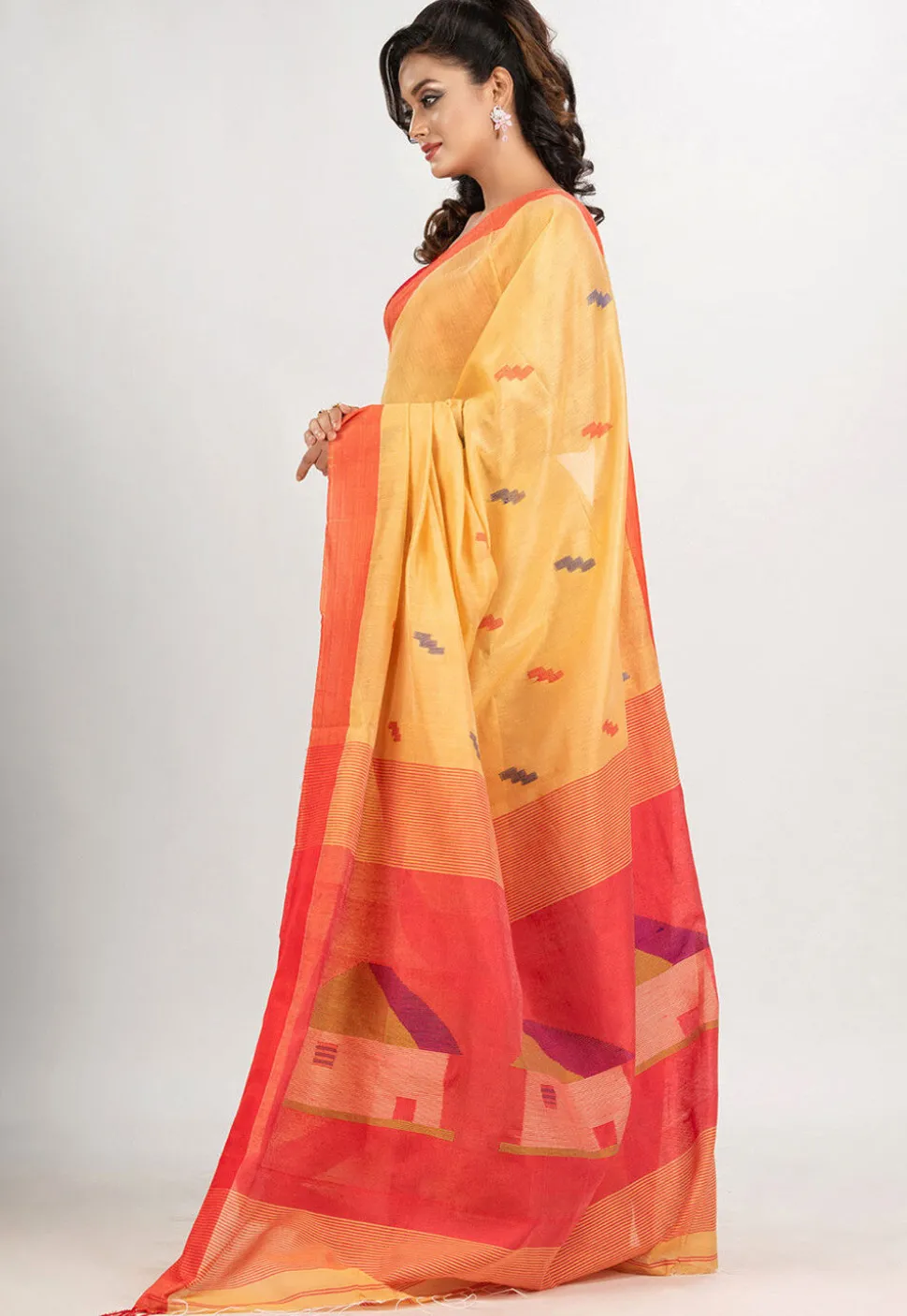 Handloom Jamdani Cotton Saree in Light Yellow