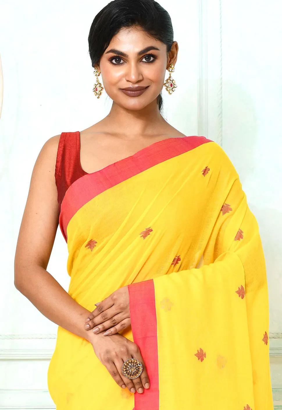 Handloom Jamdani Pure Cotton Saree in Yellow