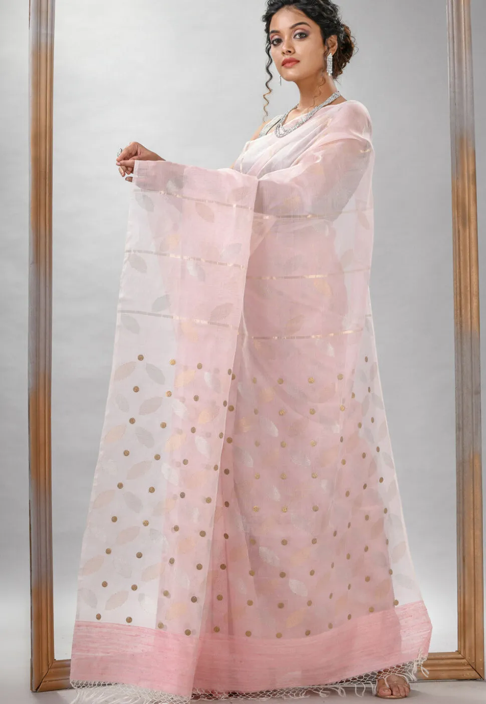 Handloom Jamdani Pure Matka Silk Saree in Baby Pink