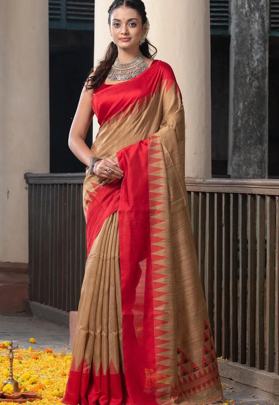 Handloom Jamdani Pure Matka Silk Saree in Dark Beige