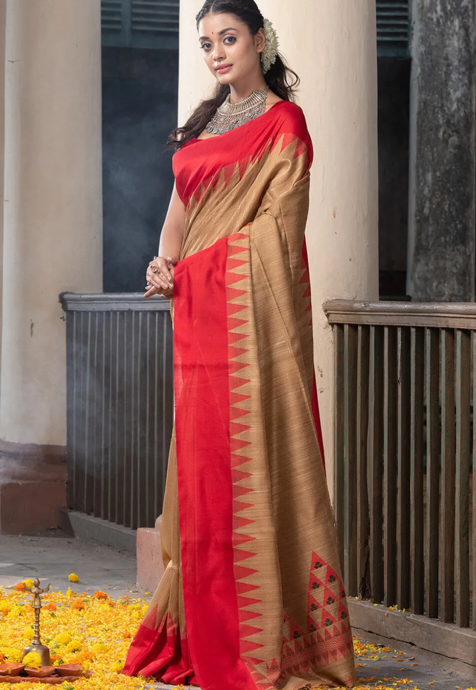 Handloom Jamdani Pure Matka Silk Saree in Dark Beige