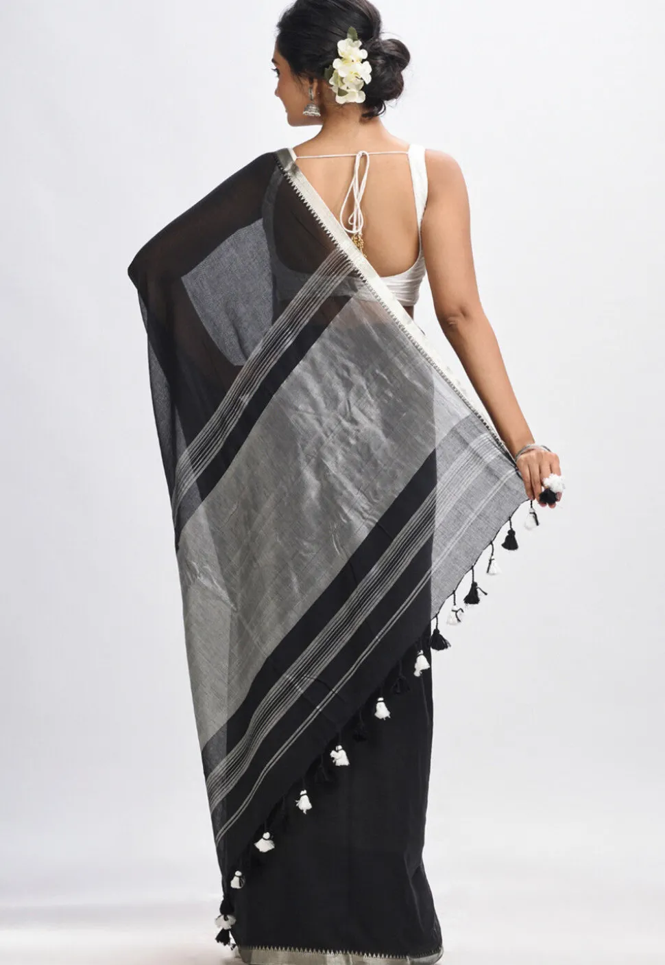 Handloom Pure Cotton Saree in Black