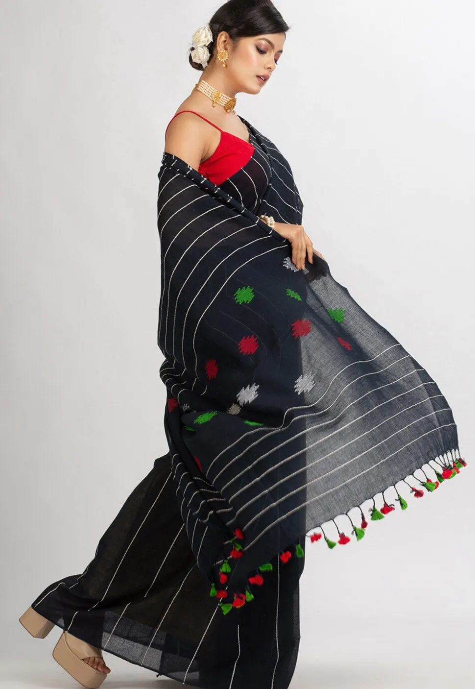 Handloom Pure Cotton Saree in Black