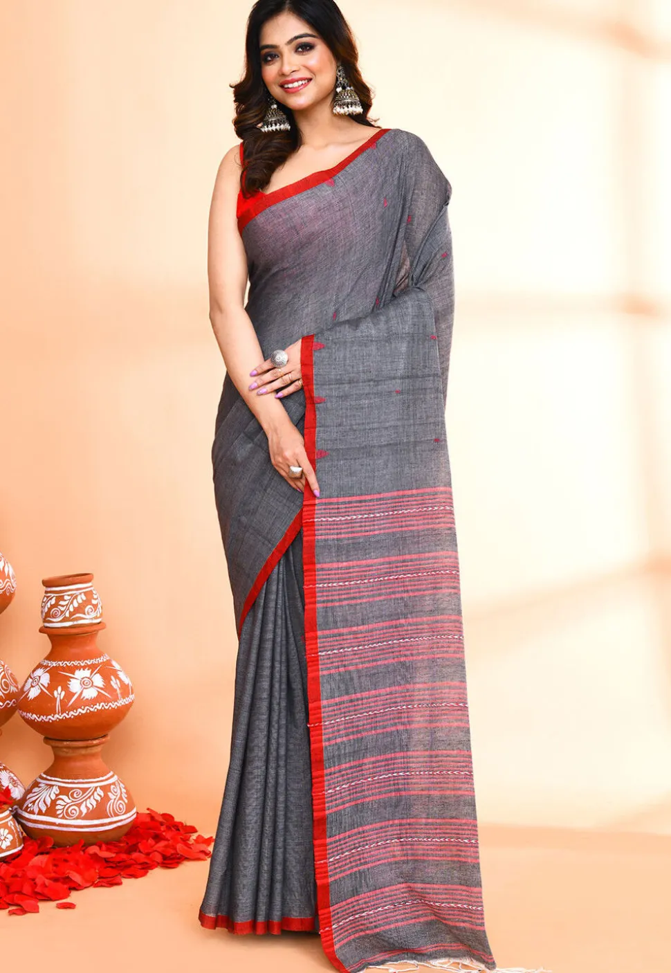 Handloom Pure Cotton Saree in Dark Grey