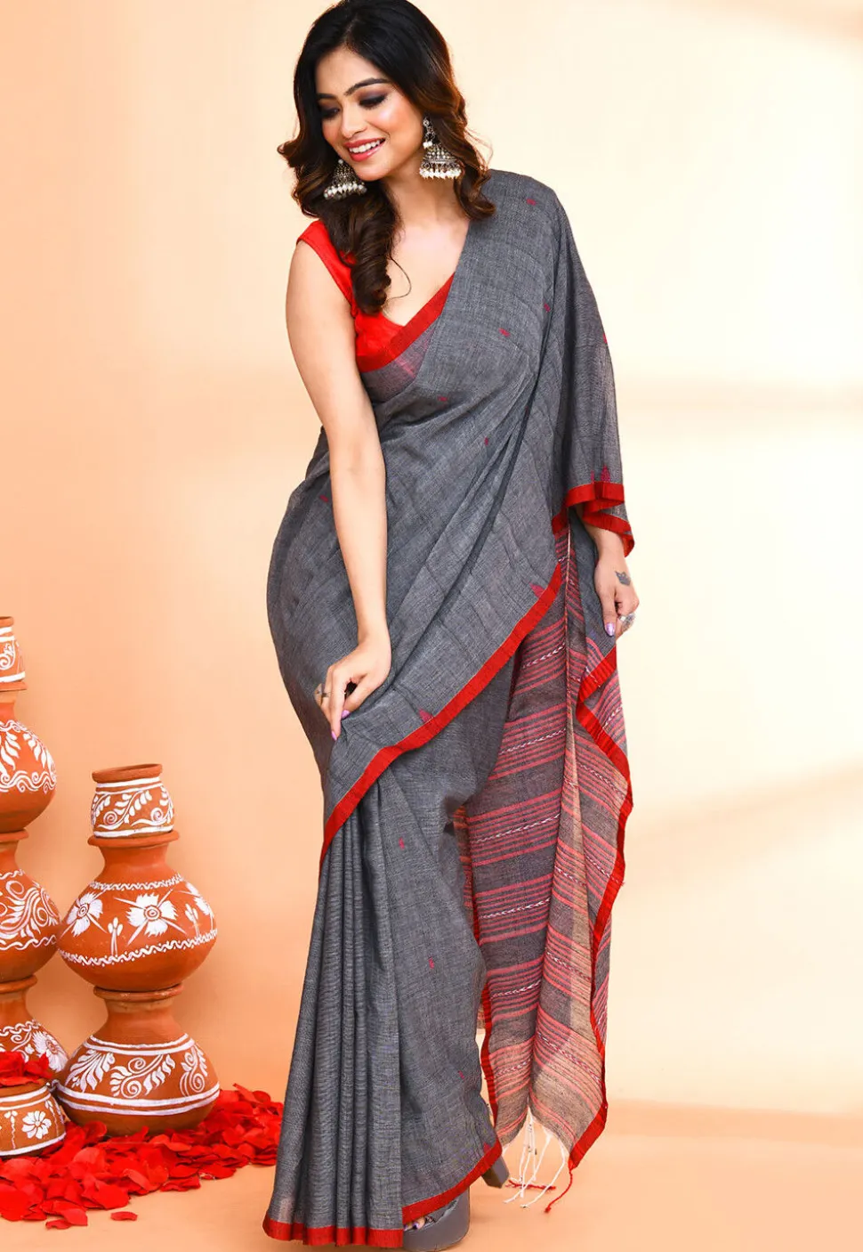 Handloom Pure Cotton Saree in Dark Grey