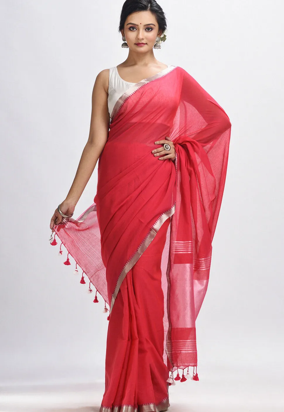 Handloom Pure Cotton Saree in Red