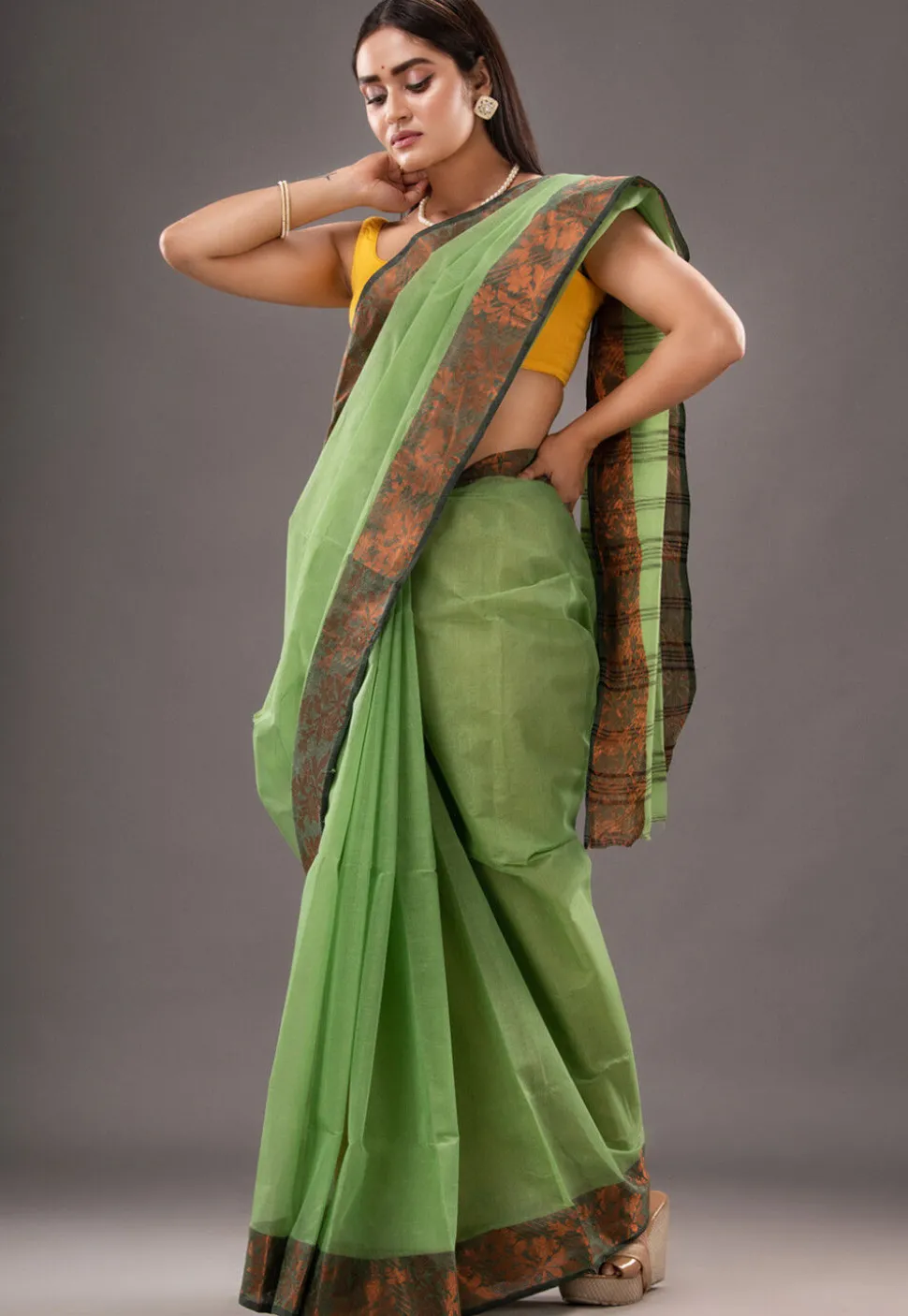 Handloom Pure Cotton Tant Saree in Green