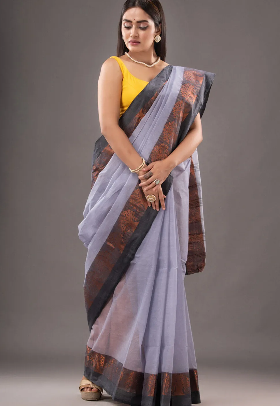 Handloom Pure Cotton Tant Saree in Grey