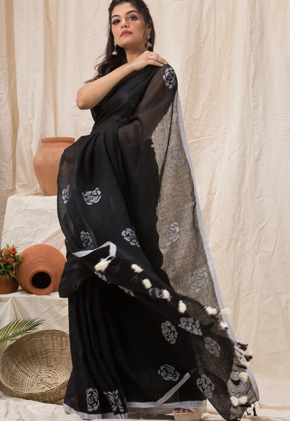 Handloom Pure Linen Saree in Black