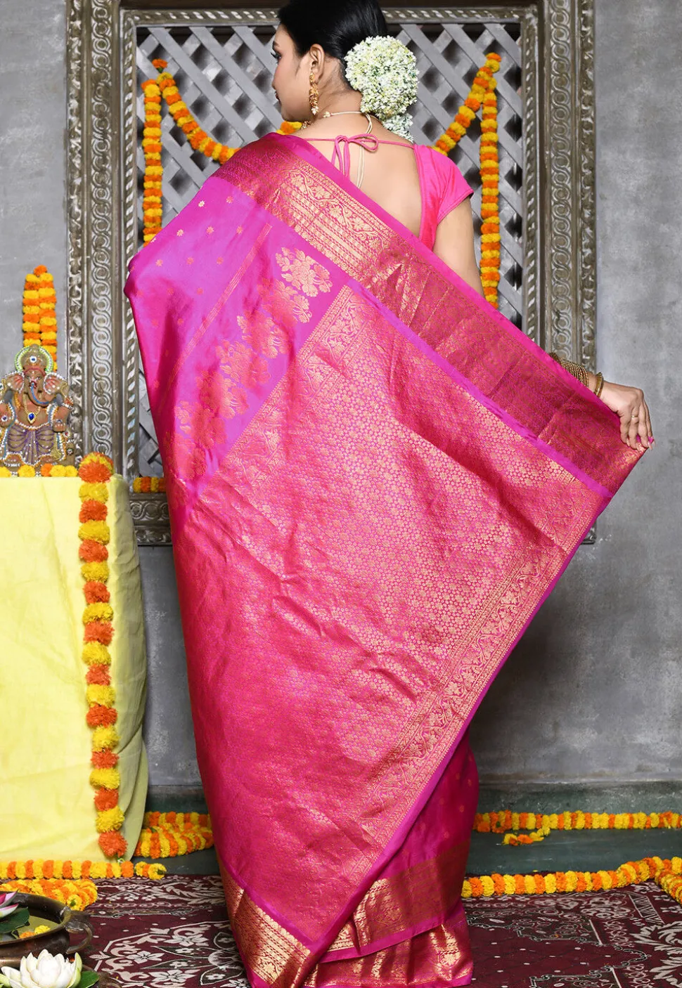 Handloom Pure Silk Gadwal Saree in Fuchsia