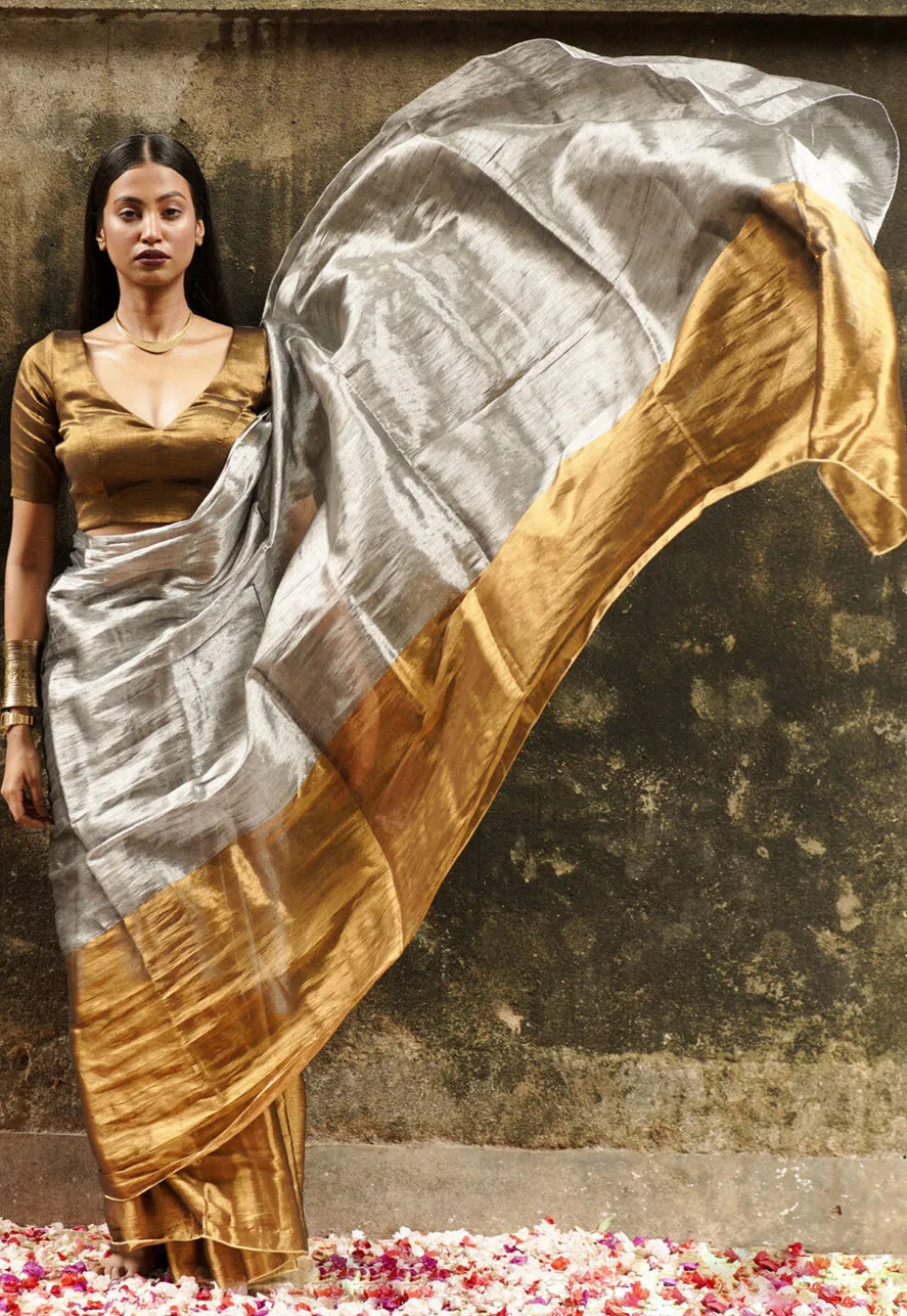 Handloom Tissue Shimmer Saree in Silver and Bronze